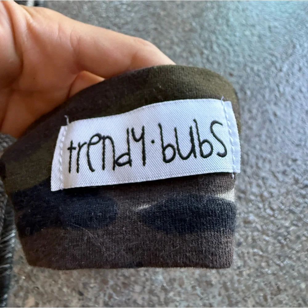 A trendy bubs camouflage print headband